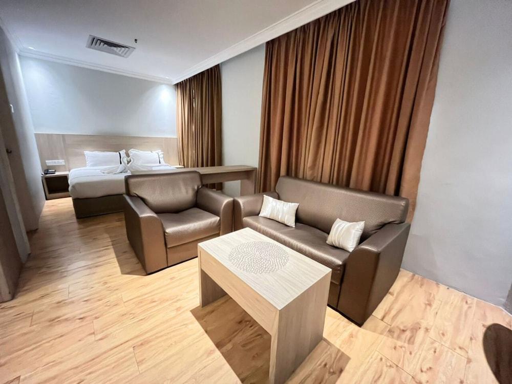Sky Hotel Chow Kit PWTC Room Type - Studio