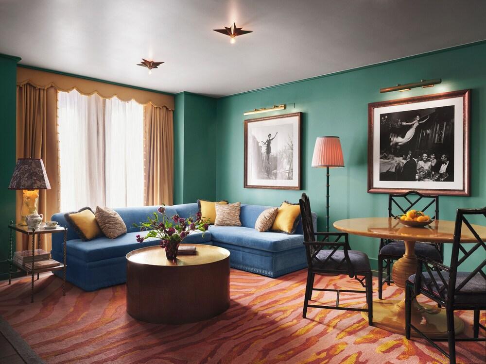 The Fifth Avenue Hotel Room Type - Luxury Suite, 1 Bedroom, Terrace The Fifth Avenue Hotel Room Type - Luxury Suite, 1 Bedroom, Terrace