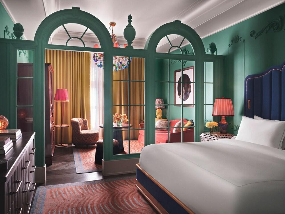 The Fifth Avenue Hotel Room Type - Mansion Suite