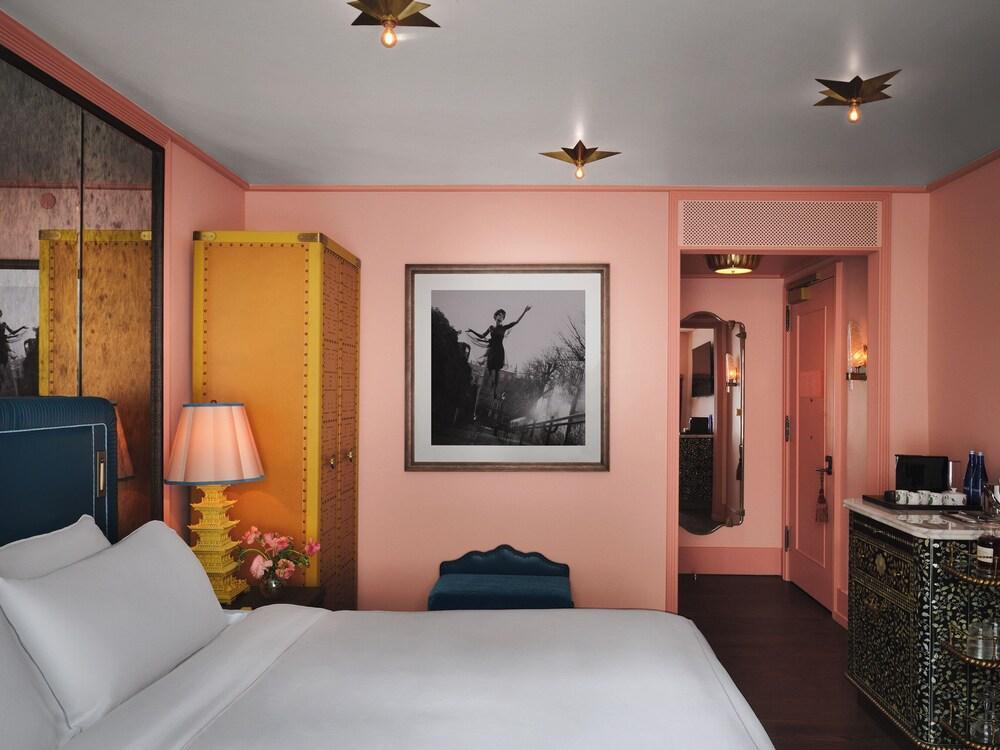 The Fifth Avenue Hotel Room Type - Room, 1 King Bed, Mobility Accessible (NoMad) The Fifth Avenue Hotel Room Type - Room, 1 King Bed, Mobility Accessible (NoMad)