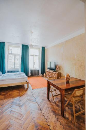 Bohemian Experience Room Type - Two-Bedroom Apartment
