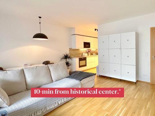 Apartment with Free Parking in Prague - Tap to explore photos