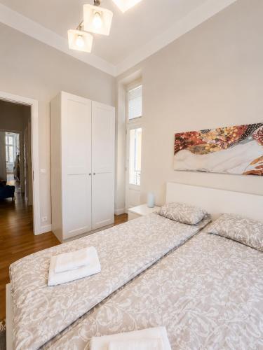 DOMIRA Four Reasons apartment - Tap to explore photos