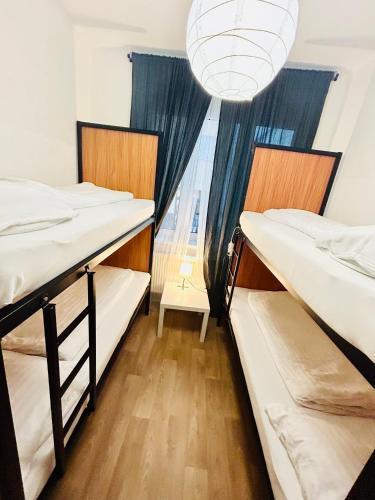 Happy Hostel in centrum Prague - Tap to explore photos