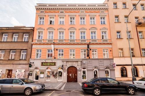 Deluxe mansard suite in Karlin