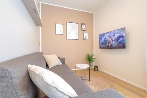 Bright 2BR - 5th floor, Balcony, Free Parking by Gravity Prague - Tap to explore photos