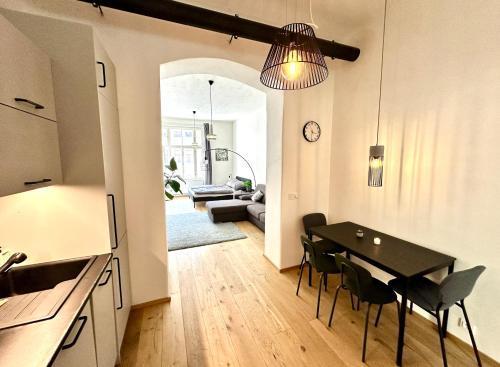 Luxury flat in Prague city center SUPERHOST - 5 STAR - Tap to explore photos