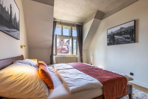 Luxury 2 bedroom apartment with AC in the Old Town