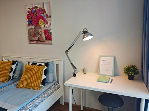Comfort flat with great location - Tap to explore photos