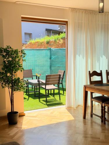 FamilyVilla, new 4 Luxury Big Apartments, parking - Tap to explore photos