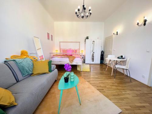 Beautiful & peaceful apartment with cute balcony