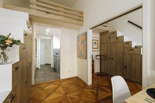 Cozy & comfortable apt walking anywhere you want SEN - Tap to explore photos