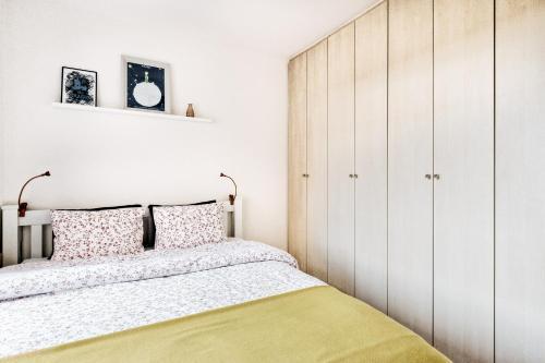 LIL Apartment with Stunning View, Parking & AC by EasyBNB Premium - Tap to explore photos