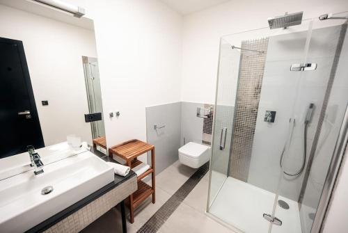 Prague Tower Old Town LUX 4BR & 3Bath Terrace - Tap to explore photos