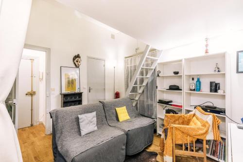 GuestReady - Cosy studio mezzanine in Paris - Tap to explore photos