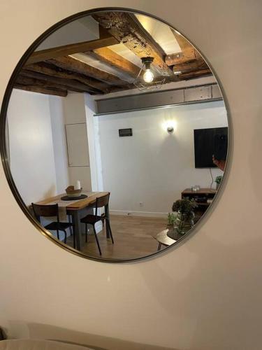 Lovely apartment Central, Le Marais, Paris - Tap to explore photos