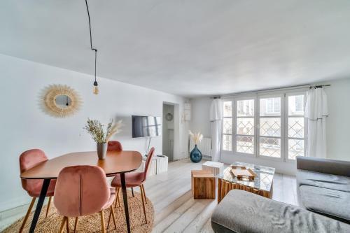 GuestReady - Elegant 2BR Ap in Saint-Martin - Tap to explore photos