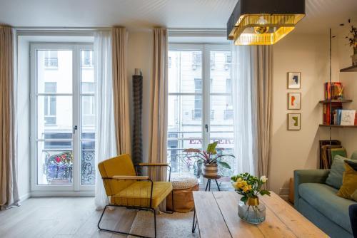 Magnifique appartement central 3 chambres / 3 BDR - Tap to explore photos