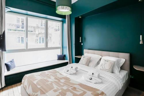 Modern 2 bedrooms near Louvre - Tap to explore photos
