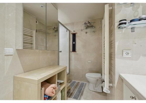 ELEGANT APARTMENT in Trocadero-Eiffel tower - Tap to explore photos