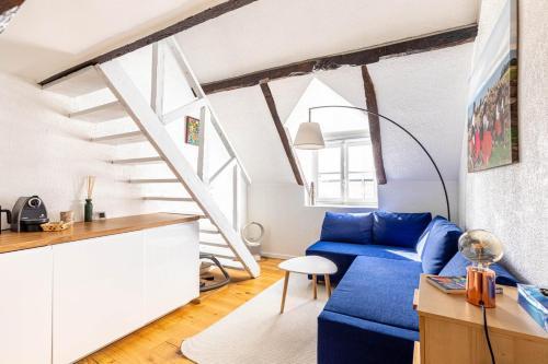 GuestReady - Quaint Mezzanine by le Panthéon - Tap to explore photos