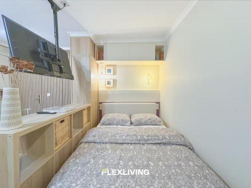 Luxury Studio in city center - Tap to explore photos