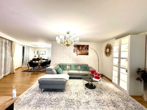 Luxury House Porte VERSAILLES Eiffel Room Type - Two-Bedroom Apartment