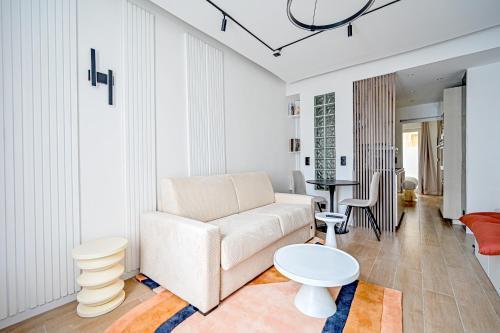 Relax in a Stylish Flat in Montmartre Room Type - One-Bedroom Apartment