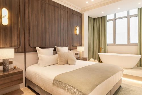 Maison Galante - Serviced Apartments in Champs-Elysées - Tap to explore photos