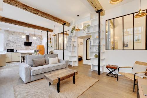 Magnifique loft 6P proche Bastille - Tap to explore photos