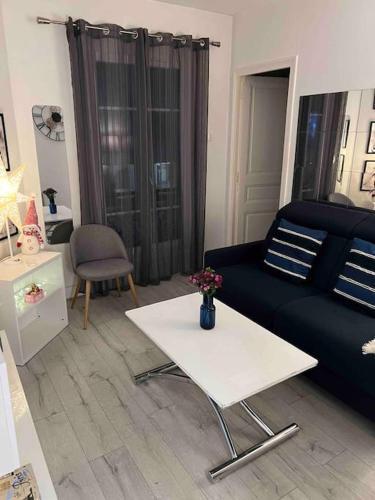 Appartement T2 cosy et lumineux au cœur de Paris12 - Tap to explore photos