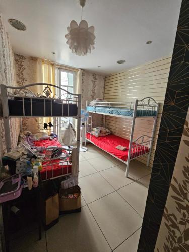 Korean Style Minbak Number Two PARIS Room Type - Bed in 4-Bed Male Dormitory Room