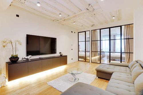 Bright & cosy apartment Palais Royal - Tap to explore photos
