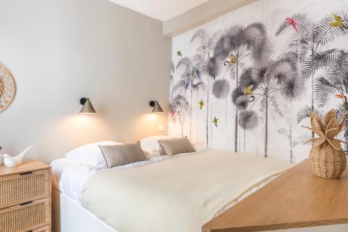 Charming flat - 4 guests - Saint-Germain des pres - Tap to explore photos