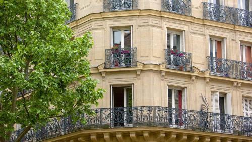 Arc de Triomphe - Premium apartment with lift for 6