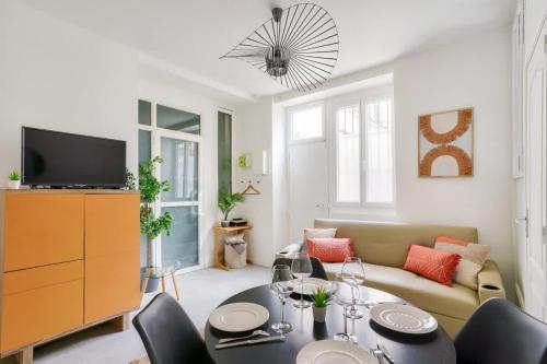2 bedrooms apartment in the 15th district - Tap to explore photos