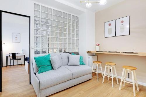 Charming Appartements for 4 people – Le Marais - Tap to explore photos