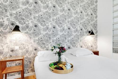 Charming Appartements for 4 people – Le Marais - Tap to explore photos