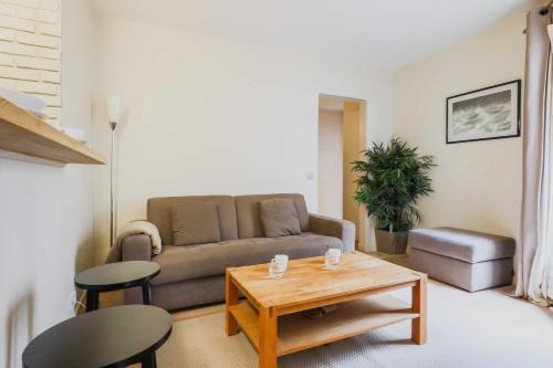 Modern flat - 1BD/4P - Parc Monceau Room Type - One-Bedroom Apartment Modern flat - 1BD/4P - Parc Monceau Room Type - One-Bedroom Apartment