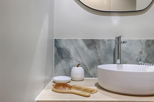 MyKeypers - Luxury Apartment 4P - Le Marais / Bastille - Tap to explore photos
