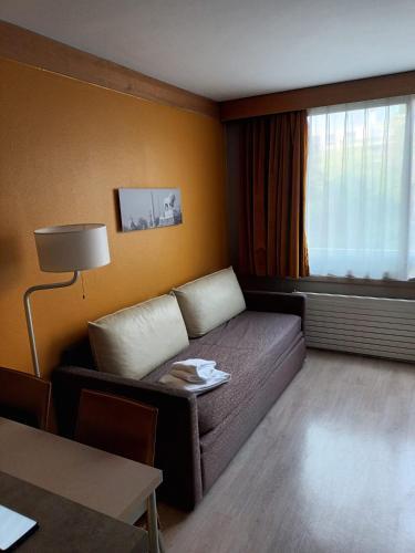 Paris XV Multire - Aparthotel 4 guests - Tap to explore photos