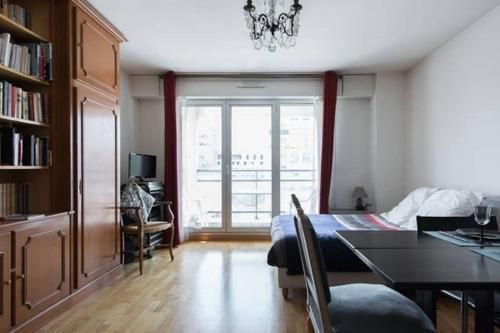 Le Cozy Appartement + balcon ensoleillé + Parking - Tap to explore photos