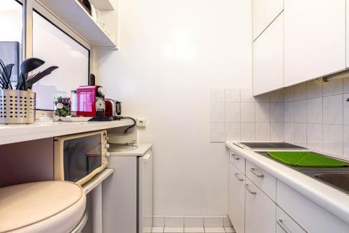 GuestReady - One perfect studio in Auteuil - Tap to explore photos