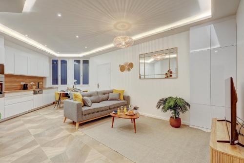 669 Lily Turbigo - Superbe Appartement Paris - Tap to explore photos