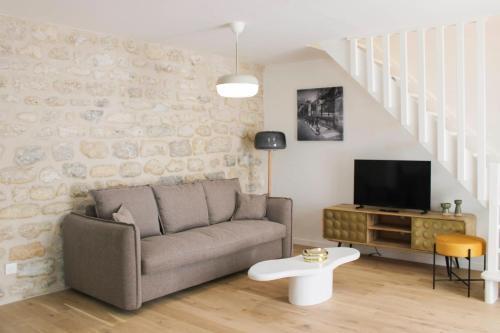 Nice duplex - close to Place de la Bastille - Tap to explore photos