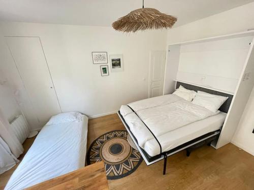 Cozy modern studio - Tap to explore photos