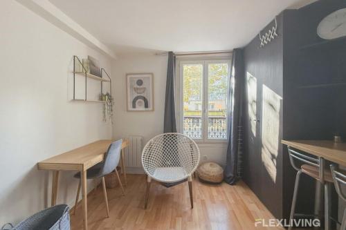 Flexliving - Studio - St Antoine - Tap to explore photos