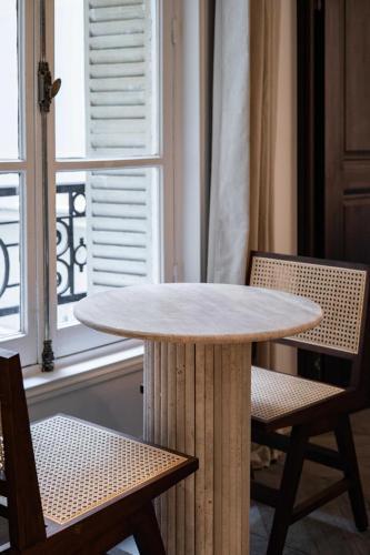 Stylish Apartment - 1BR-4P - Vendôme Square - Tap to explore photos