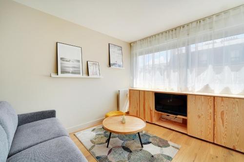 Bel appartement design proche Gare de Lyon, balcon - Tap to explore photos