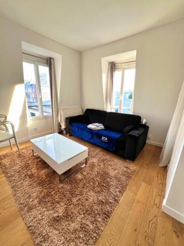 Cosy 2 Person Studio - Near Eiffel Tower